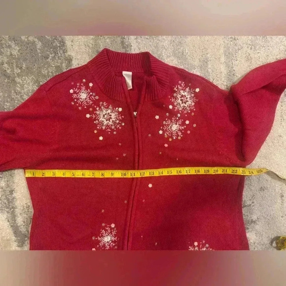 Womens Red Snowflake Vintage Cardigan - Picture 4 of 5